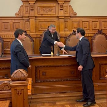 Araya & Cía. Abogados fortalece su práctica internacional con la incorporación de Sebastián Norris a la Barra de California